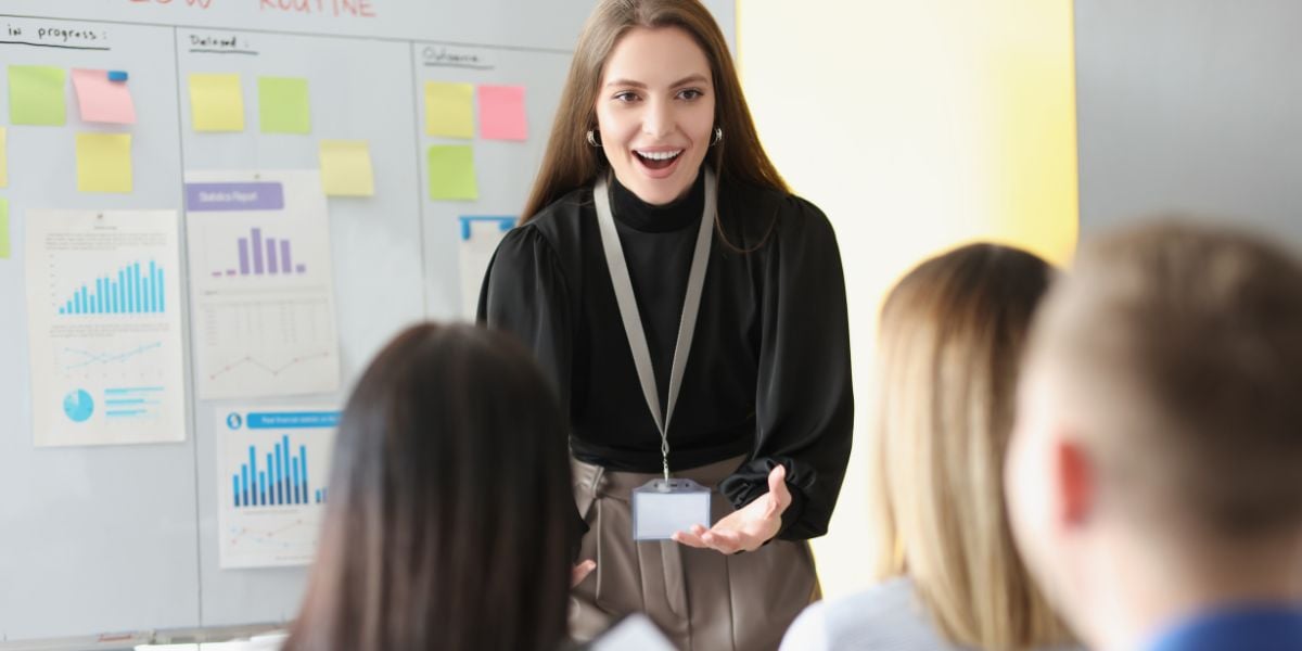 startups and new business owners setting clear sales goal