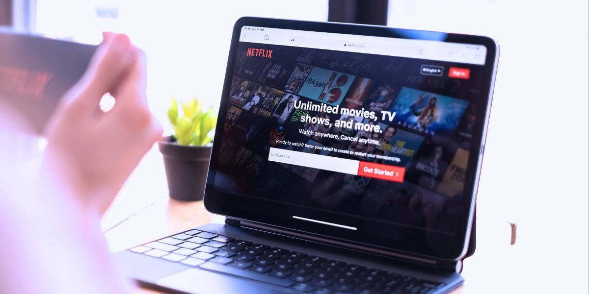 businesses used SWOT​ tо turn potential perils into triumphs -Netflix