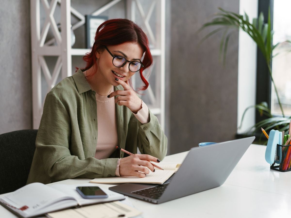 entrepreneur exploring startuptools